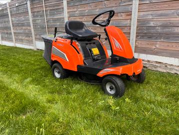 Zitmaaier briggs and stratton motor.  beschikbaar voor biedingen
