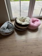 3 honden/poezenmandjes, Enlèvement, Comme neuf