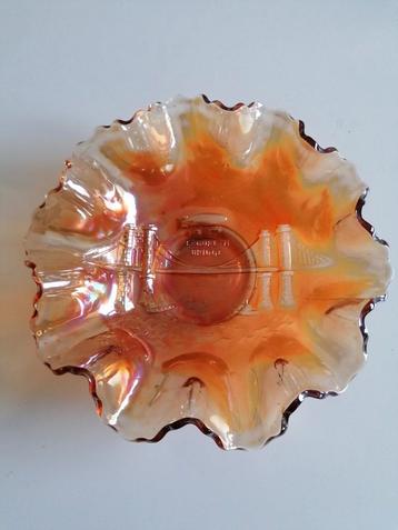 Brooklyn bridge carnival glass schaal 21cm beschikbaar voor biedingen