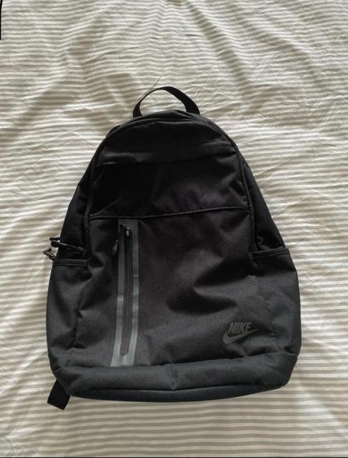 Rugzak Nike, Handtassen en Accessoires, Tassen | Rugtassen, Zo goed als nieuw, Overige merken, Ophalen
