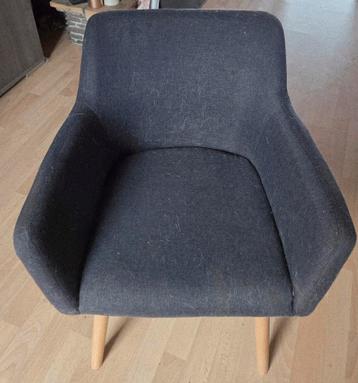 Eetkamerstoelen  beschikbaar voor biedingen