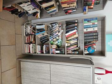 3 BOEKENKASTEN beschikbaar voor biedingen
