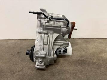TUSSENBAK BMW F90 27108090770 -TIZAUTOPARTS- beschikbaar voor biedingen