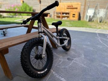Early rider Bigfoot 12 loopfiets beschikbaar voor biedingen