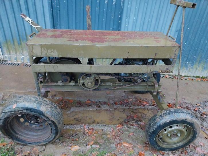 Treuil forestier à moteur, Tuin en Terras, Brandhout, Ophalen