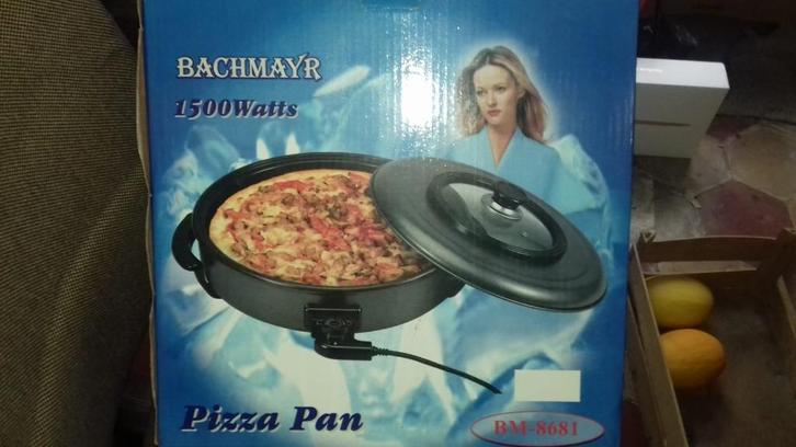 Casseroles et objets  divers, Huis en Inrichting, Keuken | Keukenbenodigdheden, Nieuw, Ophalen