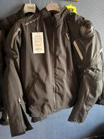 Revit shift h2o 100% waterproof NIEUW, Ophalen