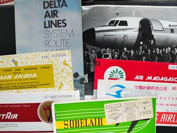 5 billets avion photo system route Map aviation transport  beschikbaar voor biedingen