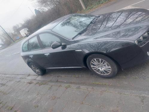 Alfa romeo 159 2.0jtdm année 2012 euro5 243000km., Auto's, Alfa Romeo, Particulier, ABS, Adaptieve lichten, Adaptive Cruise Control