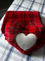 Zachte rode plaid met bijhorend kussentje, Ophalen, Zo goed als nieuw, Hartvormig