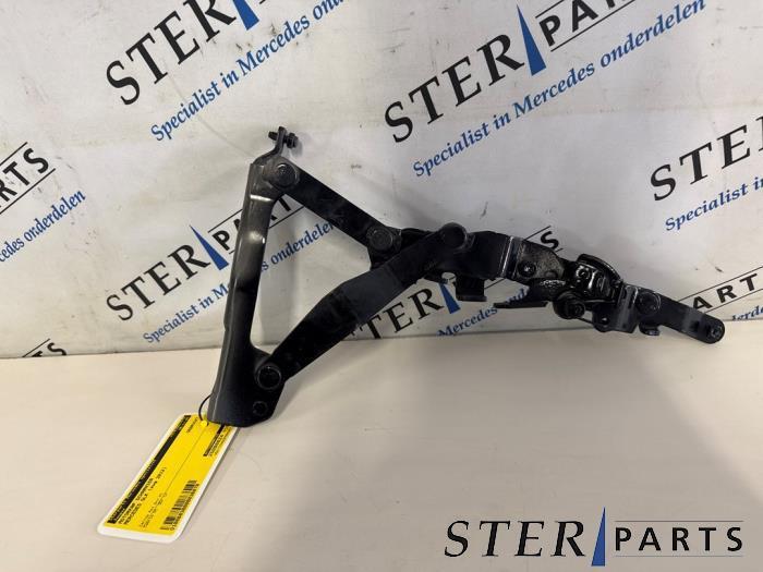 Motorkap Scharnier van een Mercedes SLK, Auto-onderdelen, Overige Auto-onderdelen, Mercedes-Benz, Gebruikt, 3 maanden garantie