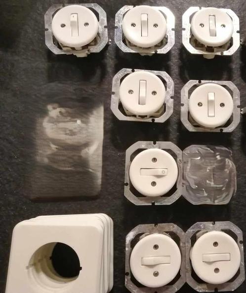 niko, gardy divers matériels électrique, Doe-het-zelf en Bouw, Elektriciteit en Kabels, Overige typen, Ophalen