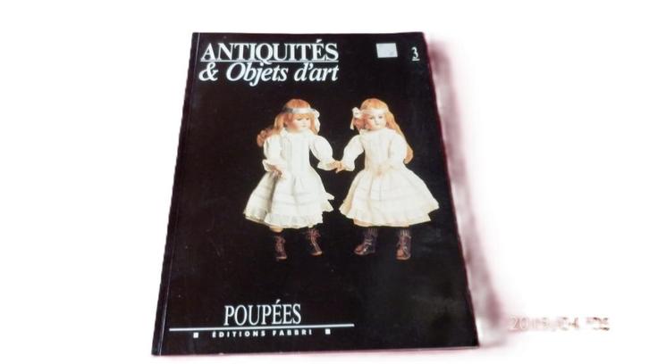 (14) -livre sur les poupées - antiquités, Boeken, Hobby en Vrije tijd, Zo goed als nieuw, Poppen maken, Ophalen of Verzenden