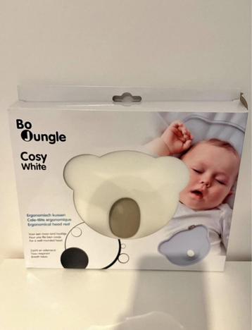 babykussen plus zijligkussen beschikbaar voor biedingen