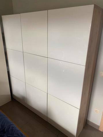 Ikea - Besta kasten beschikbaar voor biedingen