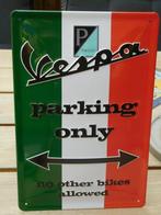 Reclamebord van Vespa Parking Only in Reliëf -20 x 30 cm., Collections, Envoi, Panneau publicitaire, Neuf