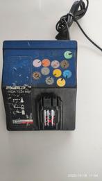 Milwaukee NiMH Batterijlader RCA7224MB, Doe-het-zelf en Bouw, Ophalen, Zo goed als nieuw