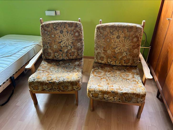 Retro zetel in stevig hout, Antiek en Kunst, Antiek | Meubels | Stoelen en Sofa's, Ophalen