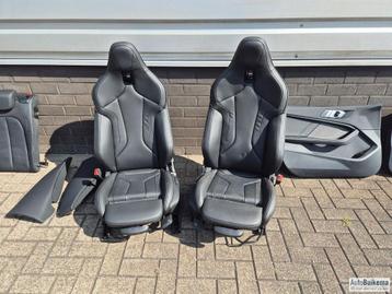 BMW F40 Compleet M - Sportinterieur beschikbaar voor biedingen