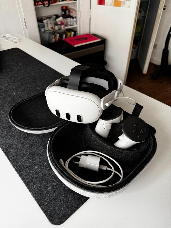 Meta Quest 3 - 512GB + KIWI headstrap met accu, Games en Spelcomputers, Virtual Reality, Zo goed als nieuw, Overige platformen