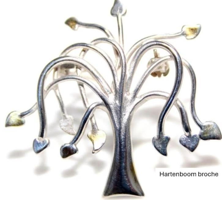 Bijzondere broche hartenboom, Handtassen en Accessoires, Broches, Zo goed als nieuw, Zilver, Zilver, Minder dan 4 cm, Ophalen of Verzenden