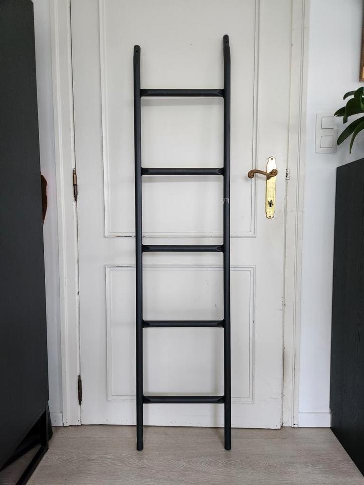 Ladder in gepoederlakt staal Nieuw., Doe-het-zelf en Bouw, Ladders en Trappen, Nieuw, Ladder, Ophalen