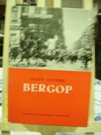 Berg op + andere (bak 34), Ophalen of Verzenden, Gelezen