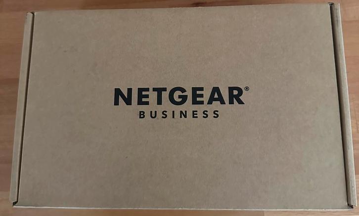 8-Port Gigabit Ethernet High-Power PoE+ Plus Switch (GS308EP, Computers en Software, Netwerk switches, Nieuw, Ophalen