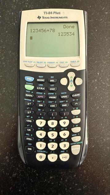 Grafisch rekenmachine TI-84 plus beschikbaar voor biedingen