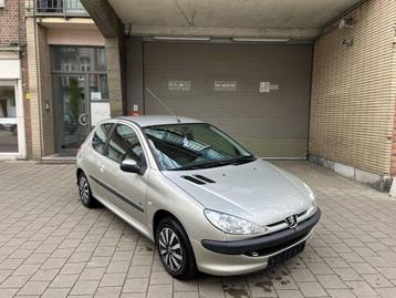 Peugeot 206 1.1i Benzine Airco gekeurd met carpass, Auto's, Peugeot, Voorwielaandrijving, Stof, 4 cilinders, Electronic Stability Program (ESP)