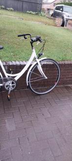witte damesfiets, Fietsen en Brommers, Fietsen | Dames | Omafietsen, Ophalen of Verzenden, Zo goed als nieuw