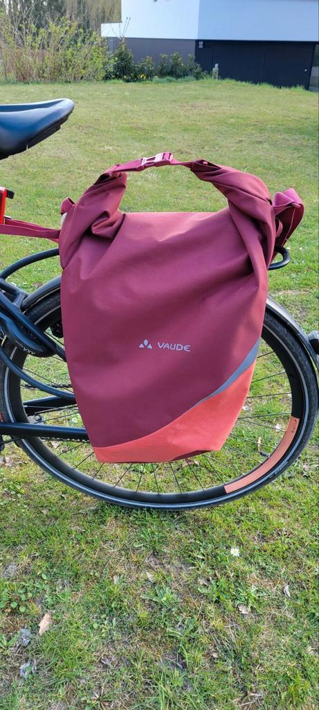 Rode Fietstas Vaude Road Master Urban (Double) 32+6L, Fietsen en Brommers, Fietsaccessoires | Fietstassen, Gebruikt, Ophalen of Verzenden