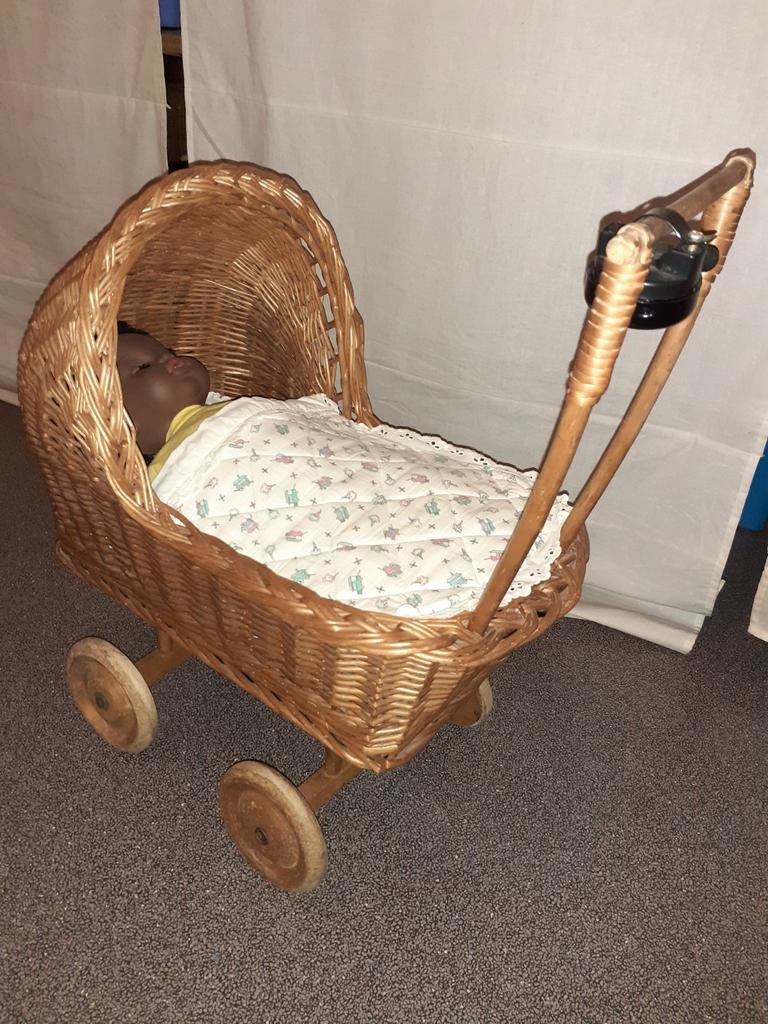 Rieten poppenwagentje, Kinderen en Baby's, Speelgoed | Poppen, Ophalen