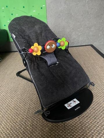 babybjorn wipstoeltje incl. speelboog en speelmat beschikbaar voor biedingen