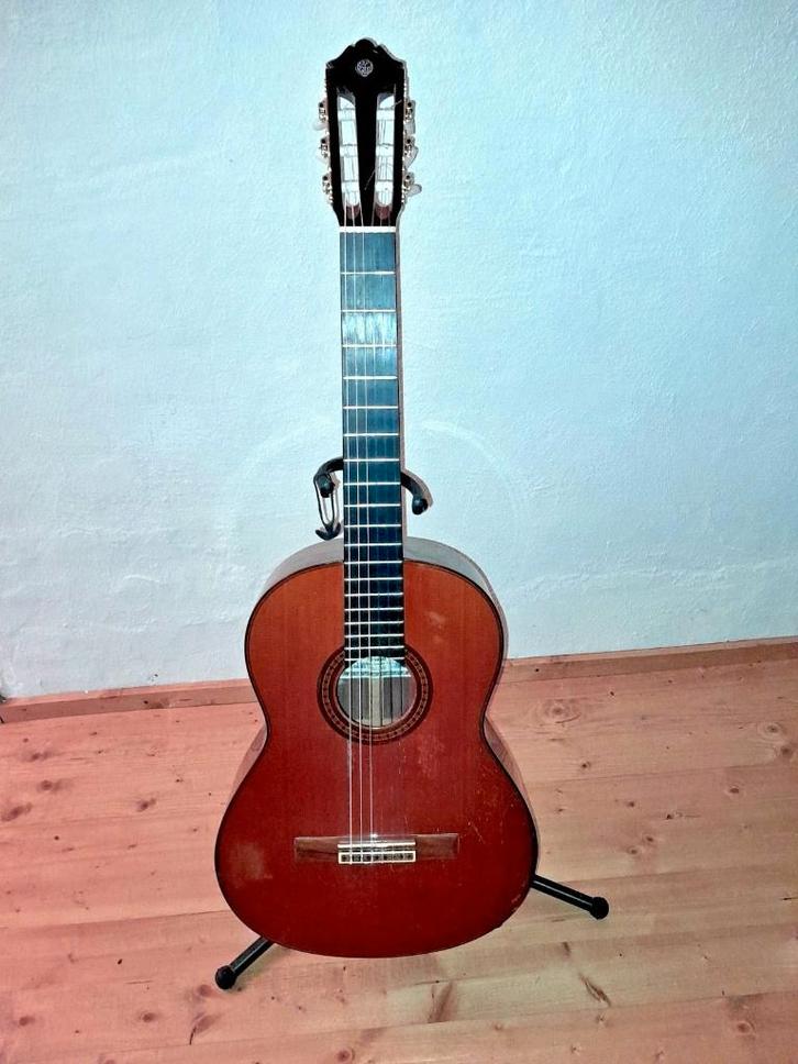 Klassieke Gitaar Yamaha GC10A Grand Concert met koffer, Muziek en Instrumenten, Snaarinstrumenten | Gitaren | Akoestisch, Gebruikt