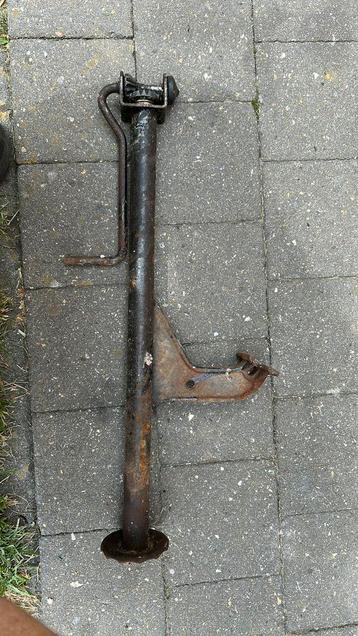 Auto krik voor oldtimer beschikbaar voor biedingen