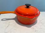 Le Creuset Cassadou 20 cm Vulcanic in nieuwstaat, Huis en Inrichting, Gietijzer, Ophalen of Verzenden, Zo goed als nieuw, Keramische plaat