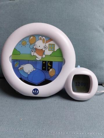 Kidsleep Moon - Nachtlampje / Slaaptrainer - Met muziek beschikbaar voor biedingen