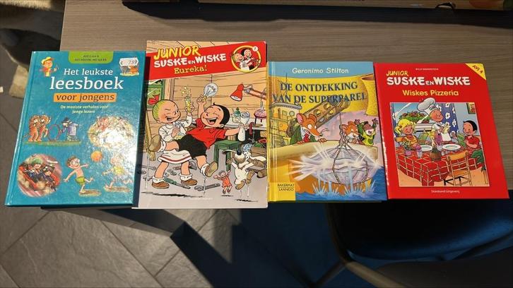 4 boekjes voor het tweede studiejaar, Boeken, Kinderboeken | Jeugd | onder 10 jaar, Zo goed als nieuw, Fictie algemeen, Ophalen of Verzenden