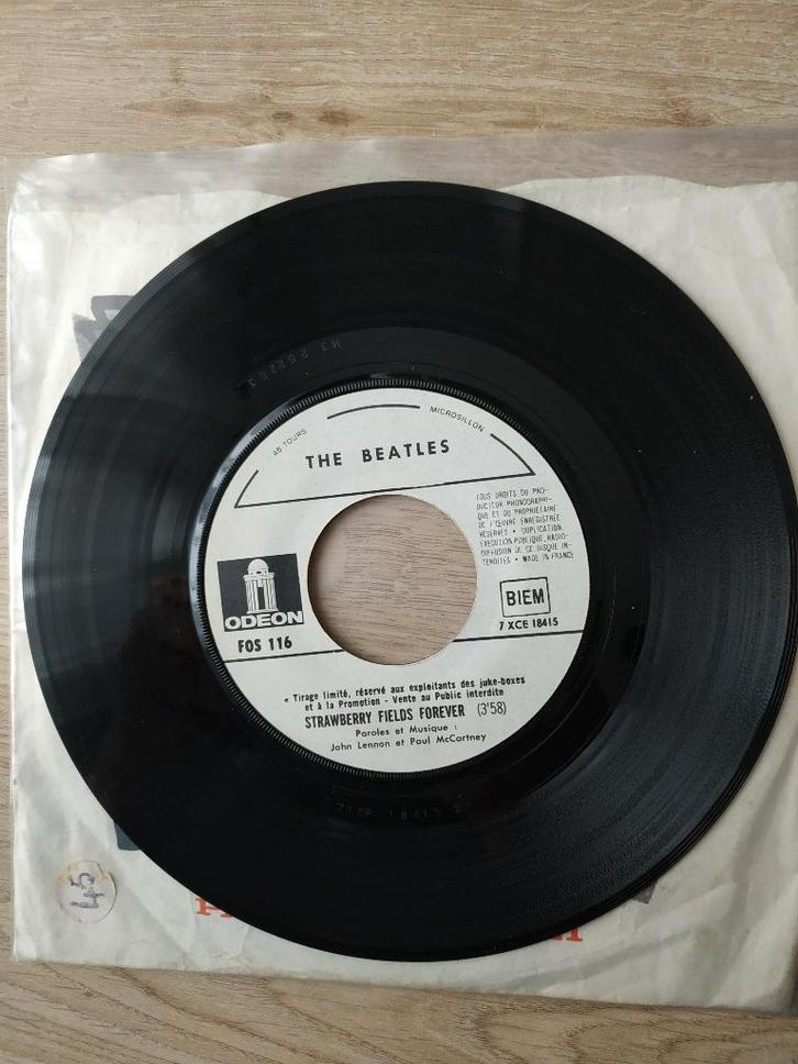 BEATLES STRAWBERRY FIELDS FOREVER JUKEBOX, Cd's en Dvd's, Vinyl | Rock, Ophalen of Verzenden