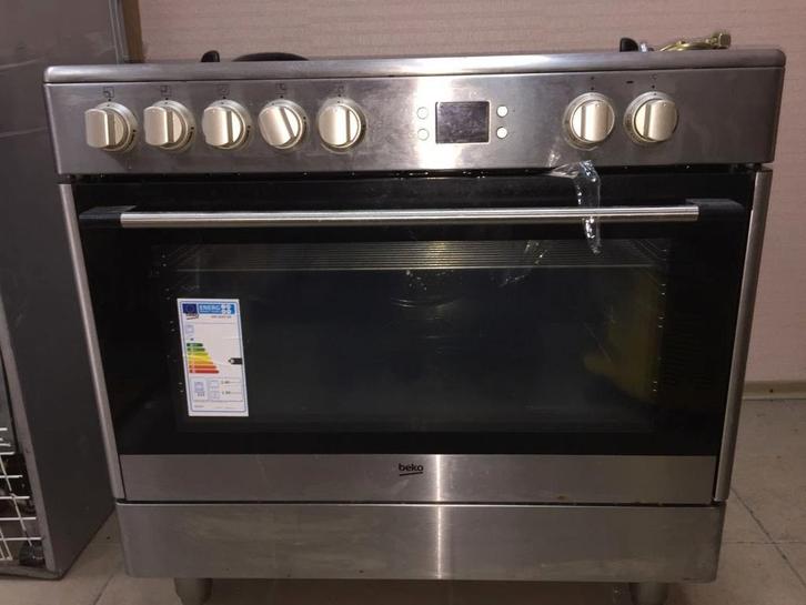 Gasfornuis van 90 cm — BEKO GM15321 DX — Grote capaciteit, Zakelijke goederen, Horeca | Keukenapparatuur, Ophalen