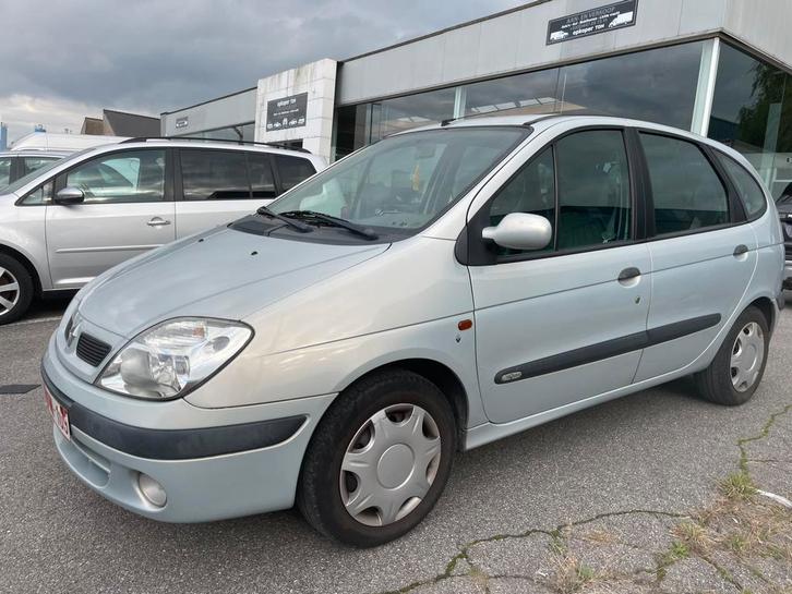 Roos papier aanwezig om in te schrijven, klaar gekeurd, Auto's, Renault, Bedrijf, Benzine, Onderhoudsboekje, Ophalen