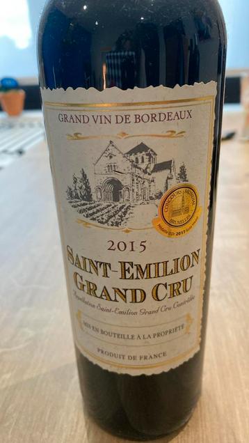 Saint Emilion grand cru 2015, Enlèvement, Comme neuf