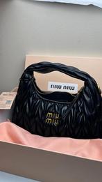 Sac miu miu en cuir noir neuf, Enlèvement ou Envoi