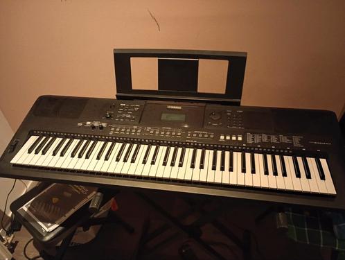 Yamaha EW410(inclusief stoeltje, partituur houder en pedaal), Muziek en Instrumenten, Keyboards, Gebruikt, Yamaha, Ophalen