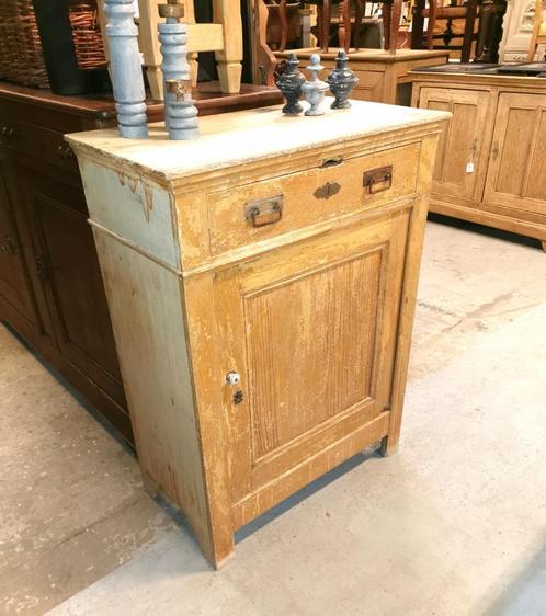 Antieke brocante 1-deurs kastje met lade H 105 B 79 D 42, Antiek en Kunst, Curiosa en Brocante, Ophalen