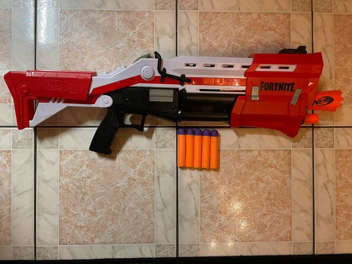 NERF Fortnite TS Blaster, Kinderen en Baby's, Speelgoed | Buiten | Actiespeelgoed, Zo goed als nieuw, Ophalen