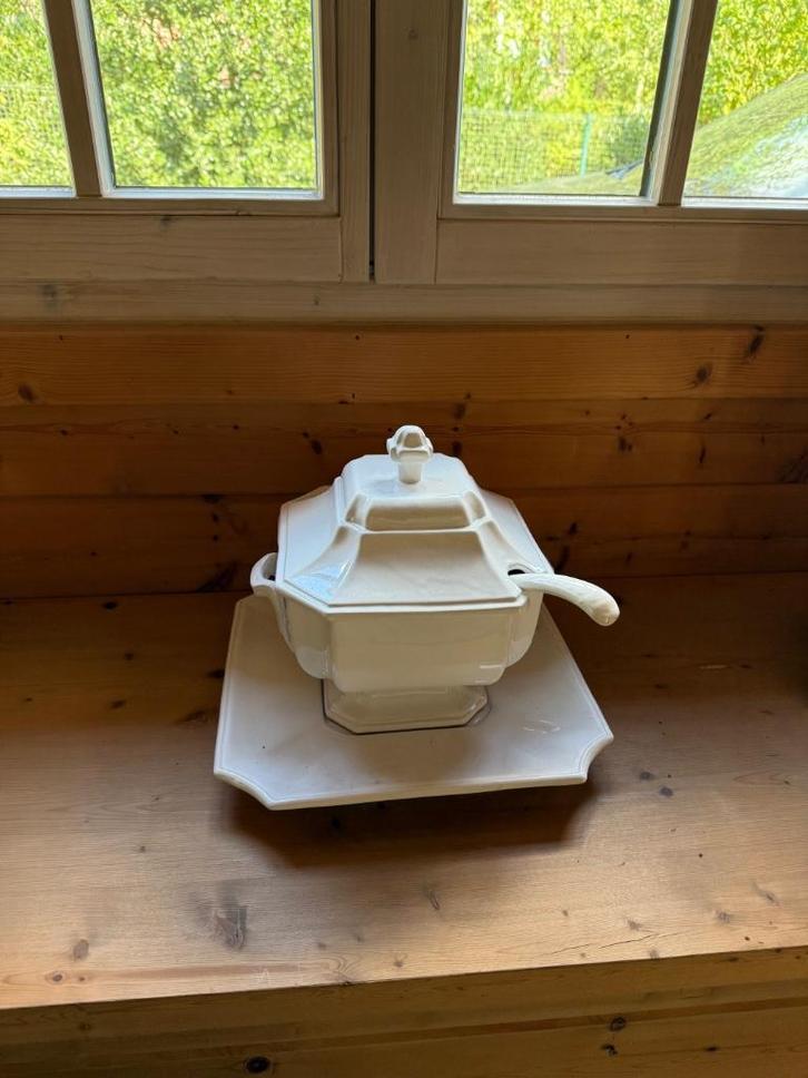 Elegante Italiaanse soepterrine met lepel en onderschotel, Antiek en Kunst, Antiek | Keramiek en Aardewerk, Ophalen