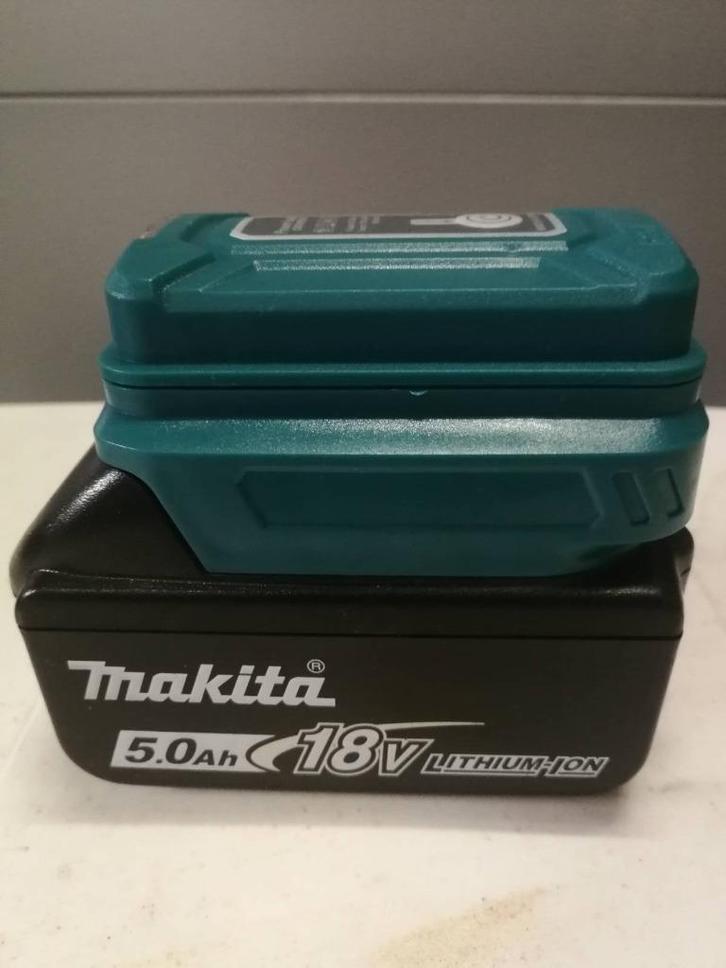 Lampadapter Makita18V (zwart en groen)  twee USB-poorten, Doe-het-zelf en Bouw, Gereedschap | Handgereedschap, Nieuw, Ophalen of Verzenden