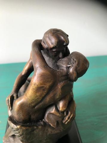beeldje : de kus van Rodin beschikbaar voor biedingen